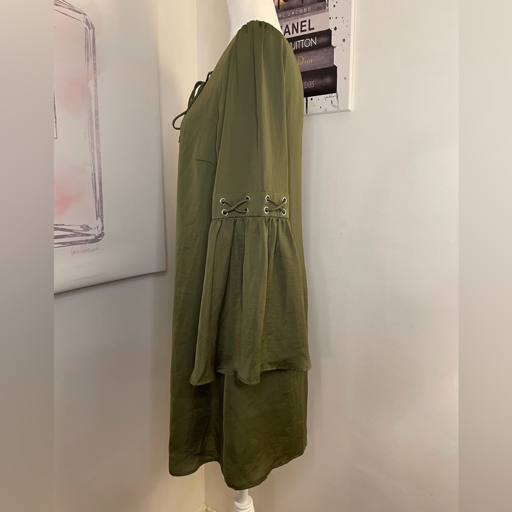 Venus Long Bell Sleeves Mini Dress Olive Green Size Medium - Picture 4 of 15